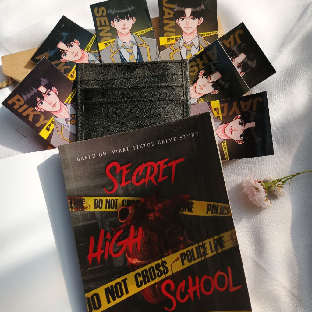 Preloved Novel Secret High School ORI + Merchandise