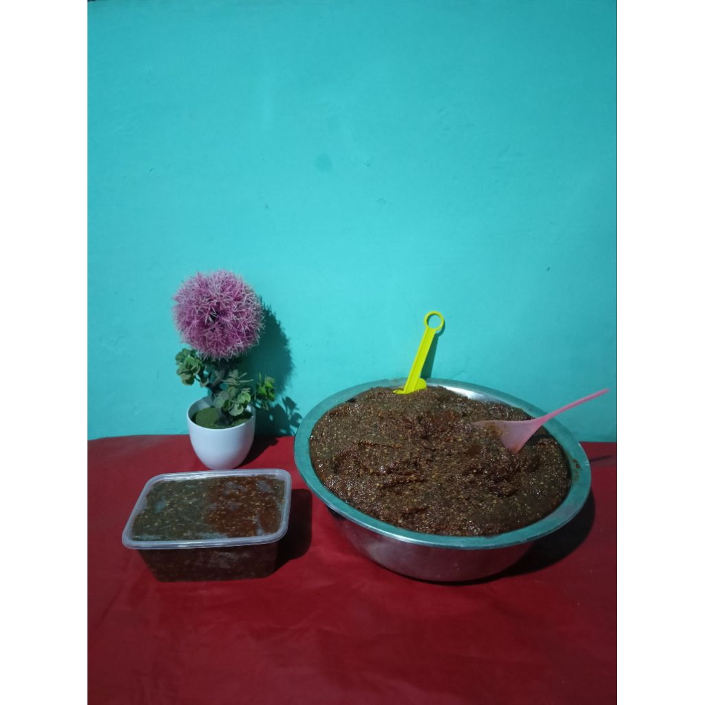 

Ready sambal pecel mama mertua dijamin enak lumer terasa pedas dan rempahnya....