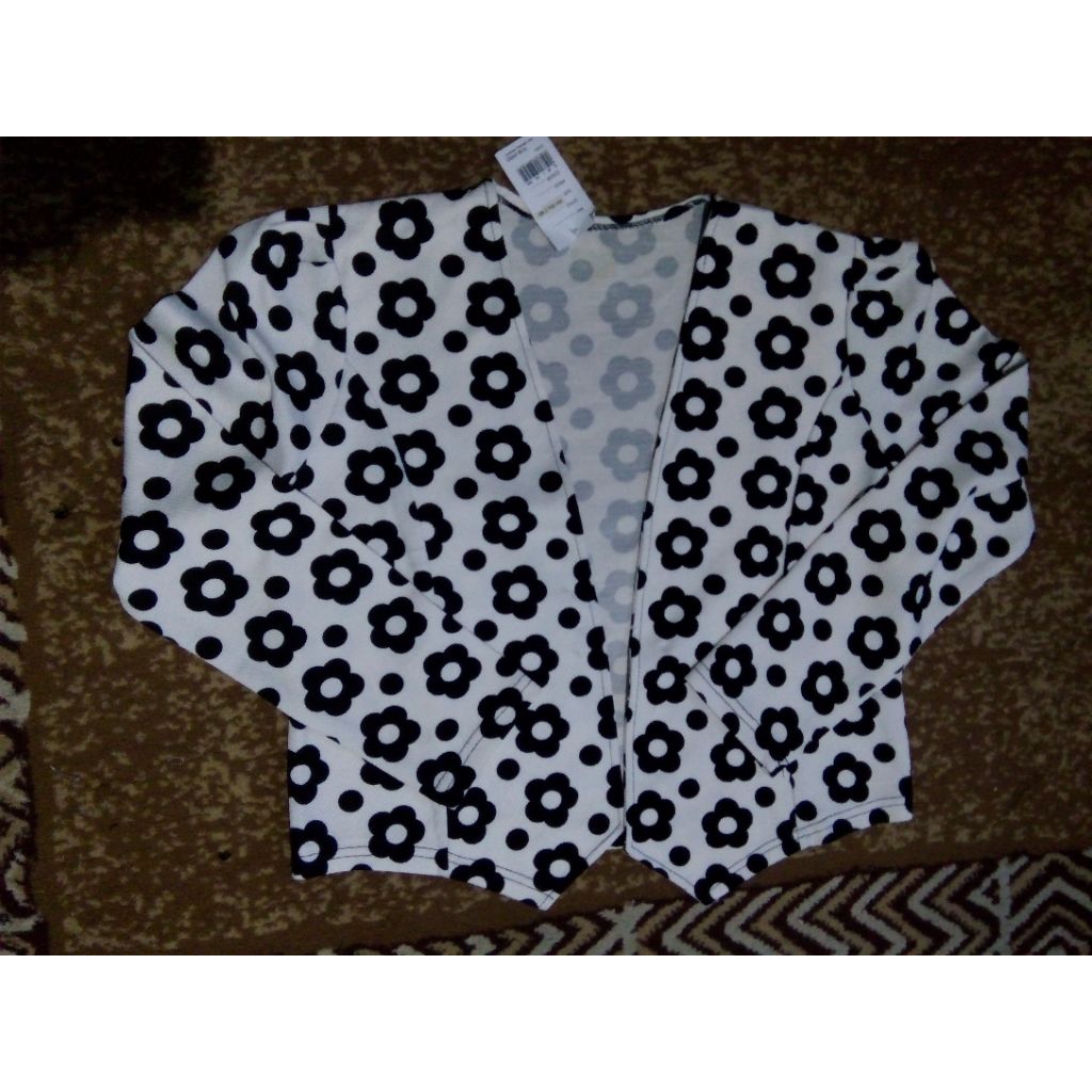 (PRELOVED) Blazer bunga hitam putih monochrome crop wanita