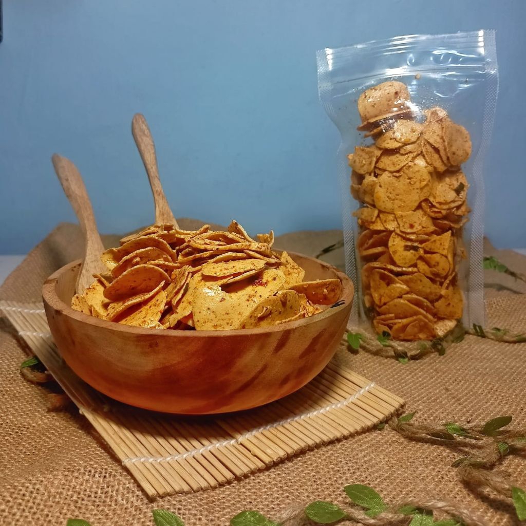 

Kripik Basreng pedas daun jeruk 100gram kripik cemilan pedas kue kering