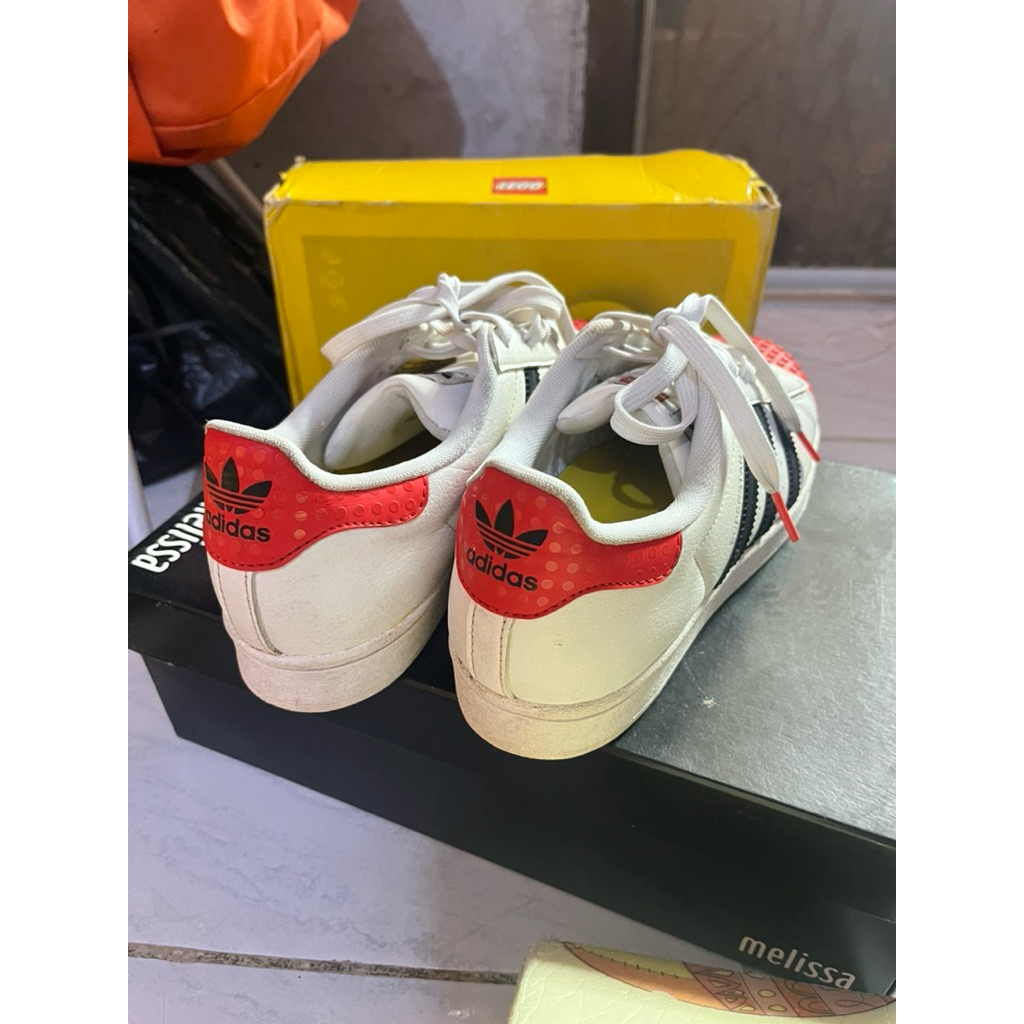 preloved sepatu adidas superstar seri lego size 39,5 insole 25cm