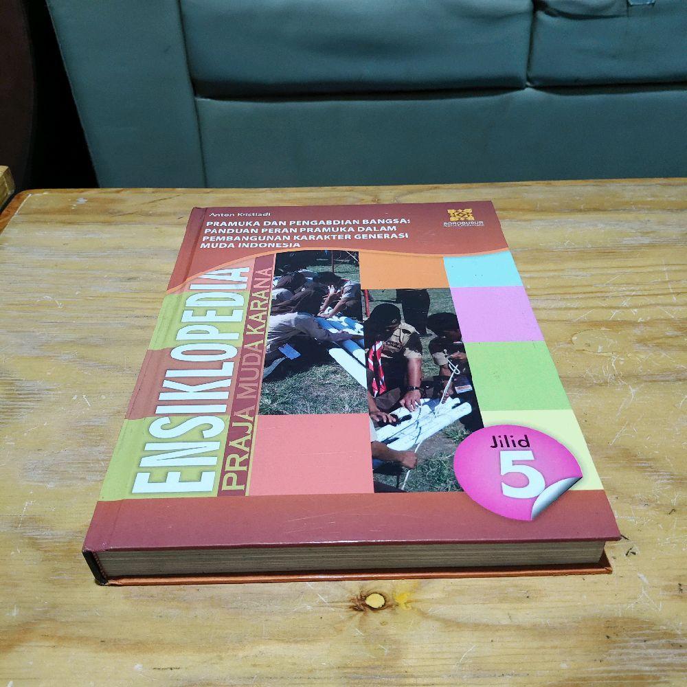 Ensiklopedia Praja Muda Karana Jilid 5