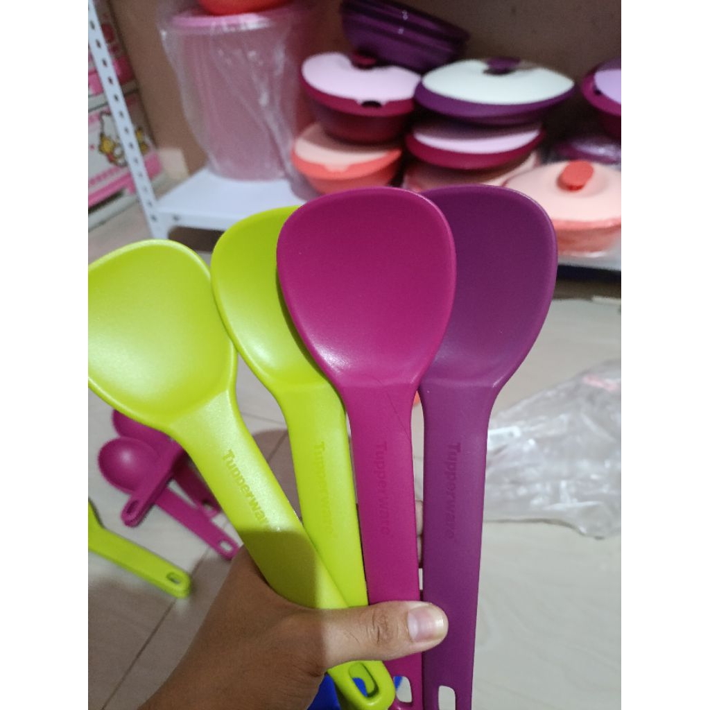 centong nasi tupperware