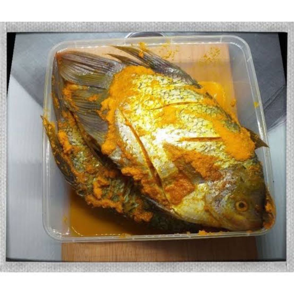 

IKAN GURAME SEGAR BUMBU KUNING