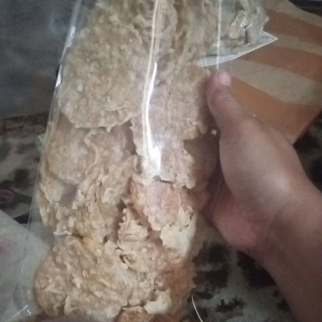 

Paket oleh oleh