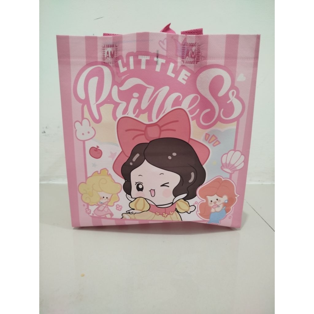 

Tas souvenir ulang Tahun Anak/ Goodie Bag Spunbond Laminasi