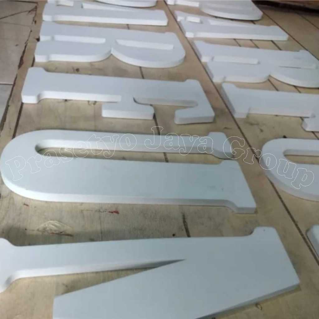 

Huruf Timbul Spon Eva Tebal 1cm Tinggi 15cm