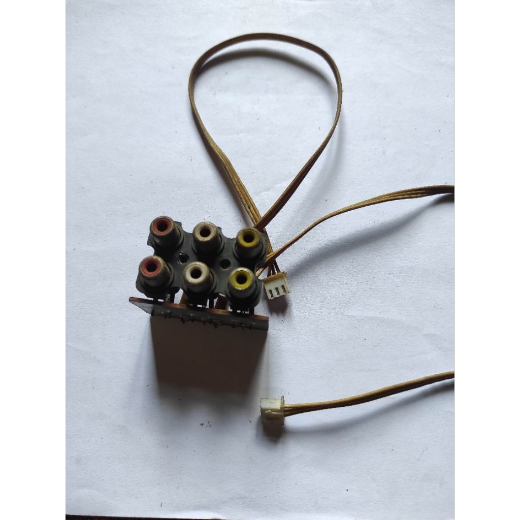 jek input rca 3 kabel untuk tv atau audio