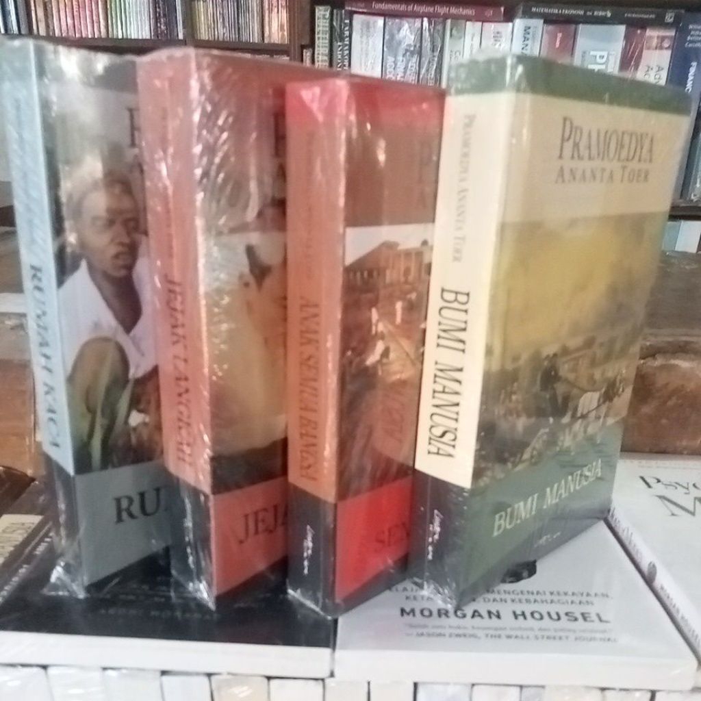 buku satu set Pramudya ananta toer