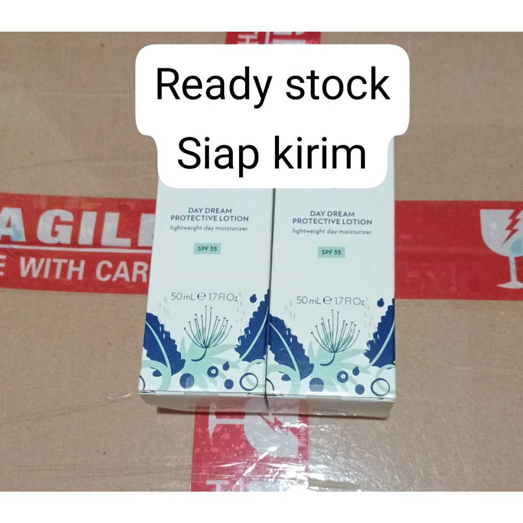 

KRIM SIANG SPF 35 DAY CREAM LOTION MOISTURIZER PELEMBAB WAJAH DILENGKAPI SPF PROTECTIVE READY STOCK