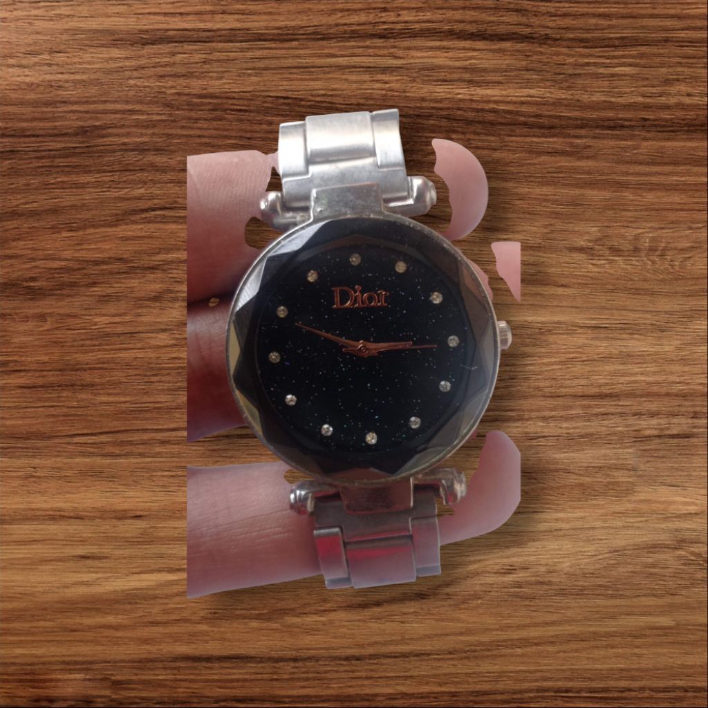 jam tangan Dior