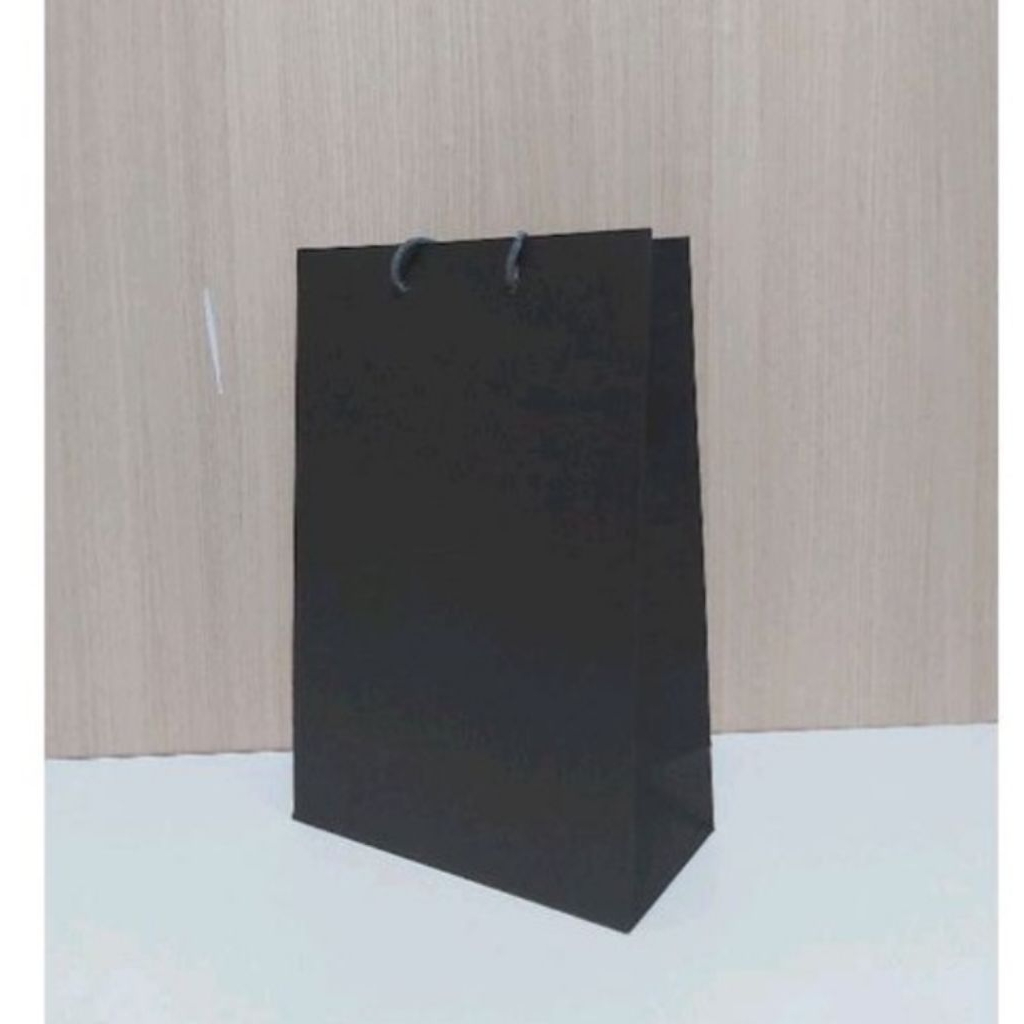 

S ( S52 ) PAPER BAG SOUVENIR POLOS WARNA HITAM DAN COKLAT / PAPERBAG SOUVENIR