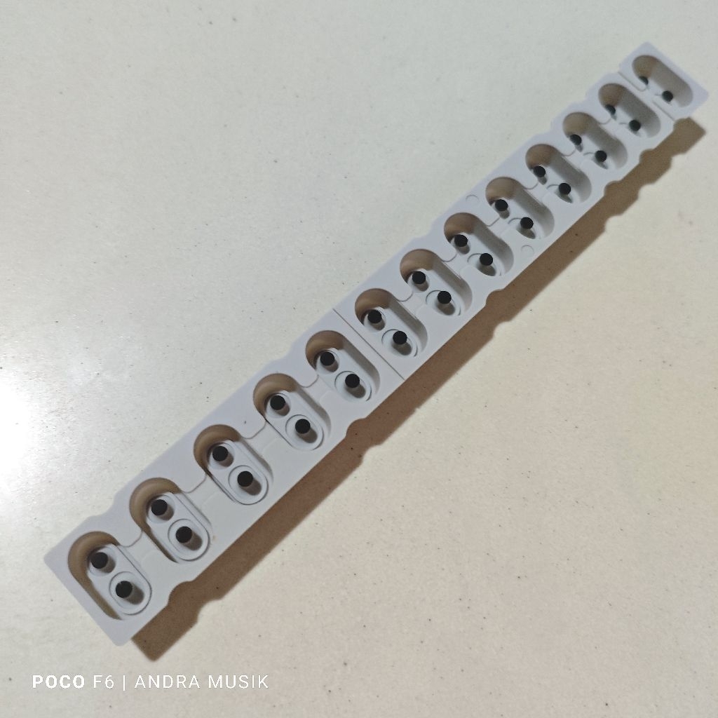 karet tuts LEMBUT Keyboard Korg Original Equipment Manufacture Pa300 - Pa500 - Pa600 - Pa700 - Pa900