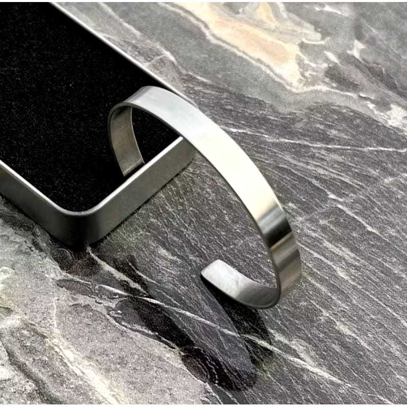 GELANG PRIA BAJA BESI PUTIH PRIA PLAT ANTI KARAT DAN ANTI LUNTUR