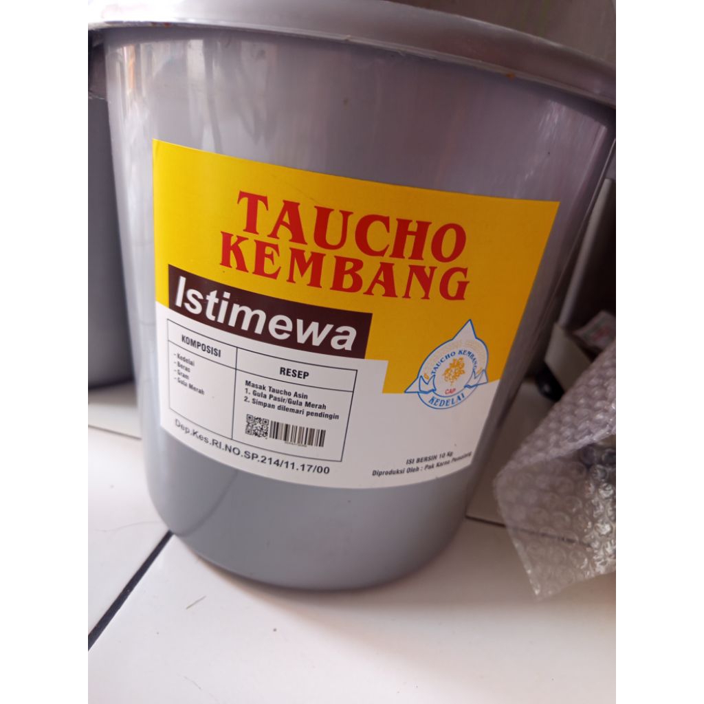 

tauco kembang istimewa 1 ember isi bersih 10kg dikirim dengan embernya