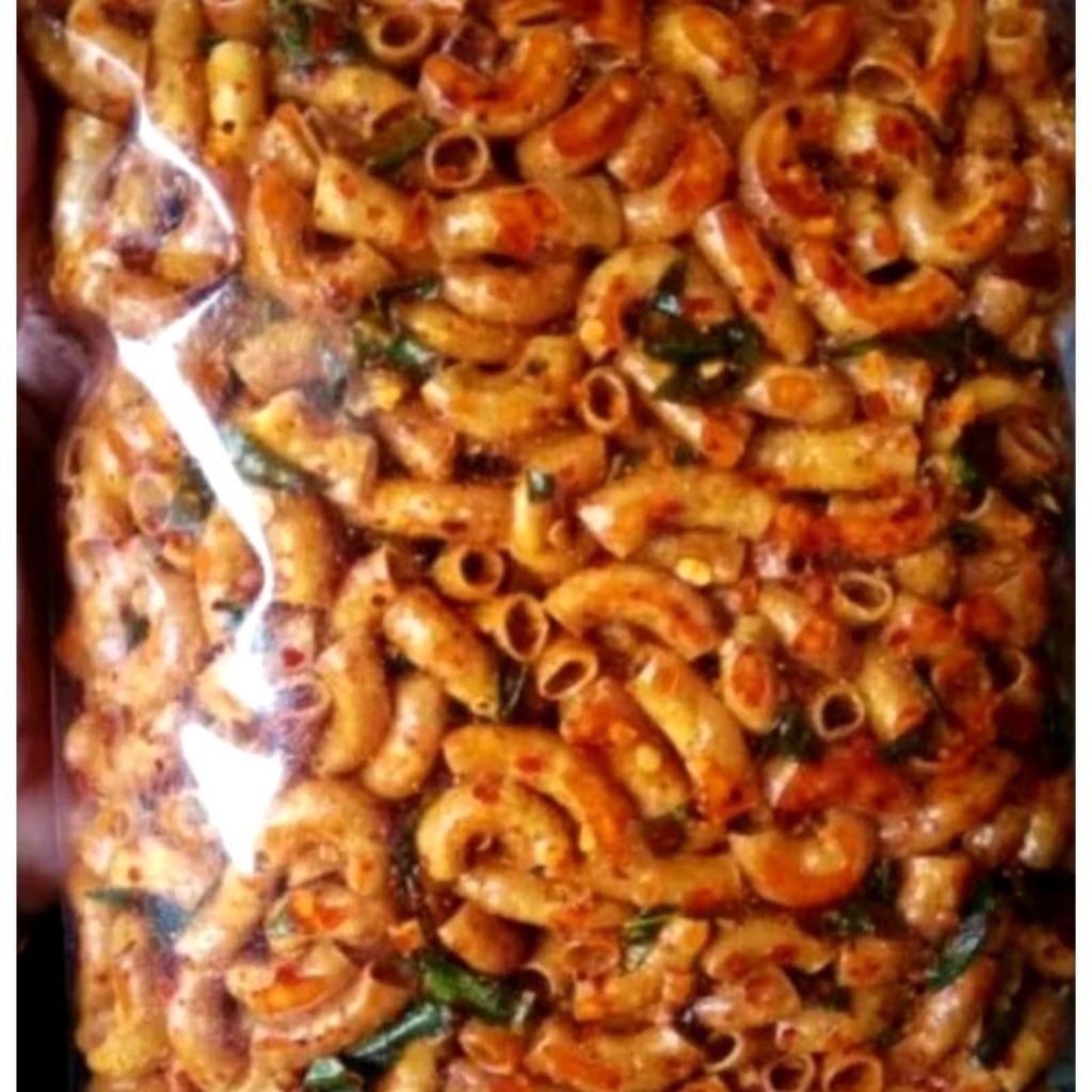 

MAKARONI BANTET RENYAH//PEDAS DAUN JERUK