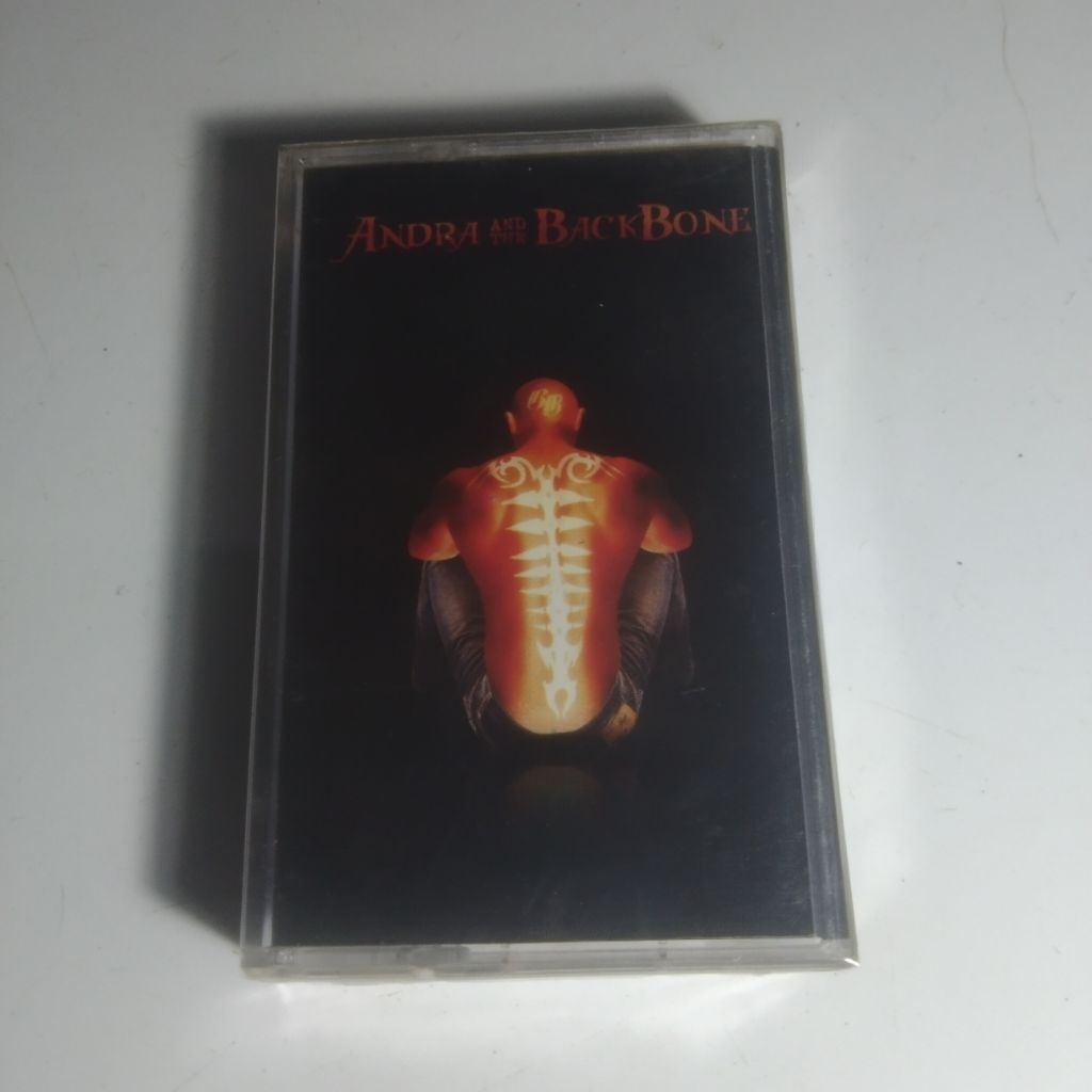 kaset pita Andra & the backbone