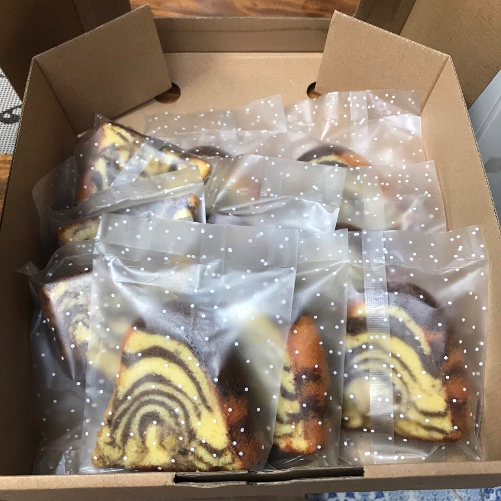 

Slice Butter Marble Cakes (harga tertera per slice)