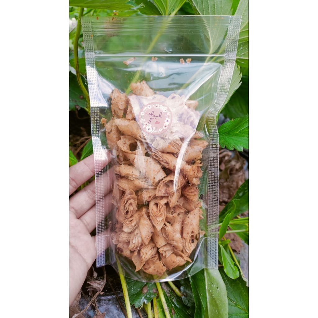 

Lumring / Lumpia Kering Daun Jeruk
