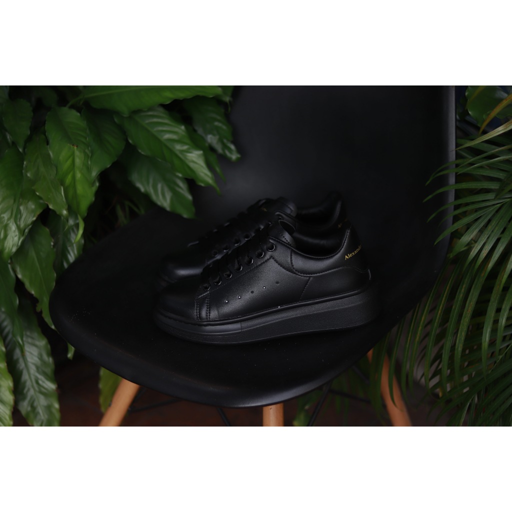 sepatu pria dan wanita alexxxander mcqueen triple black