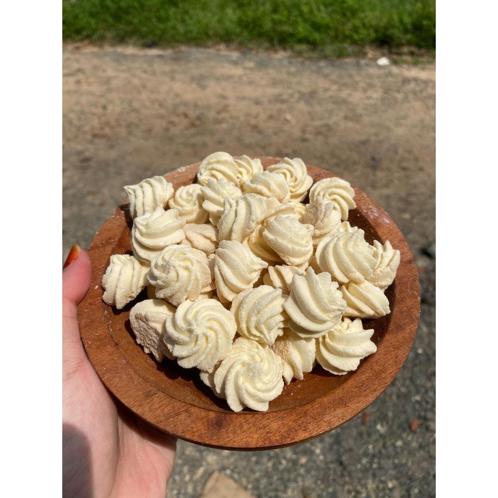 

COD 250 GRAM KUE SAGU SEMPRIT LUMER SUSU SANTAN LARUT