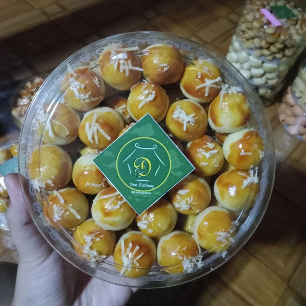 

kur nastar keju/kue kering/kur lebaran ukuran toples 500gr, 250gr, dan800ml