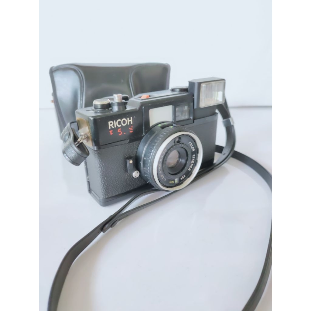 Kamera analog vintage Ricoh F50S made in Japan berfungsi normal camera photo film classic koleksi ka