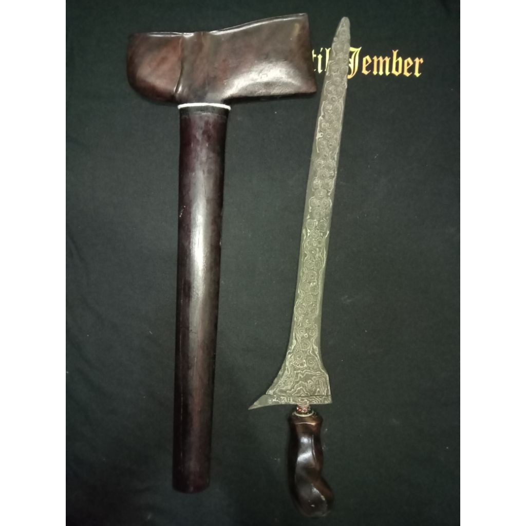 Keris Sepuh Pamor Udan Emas