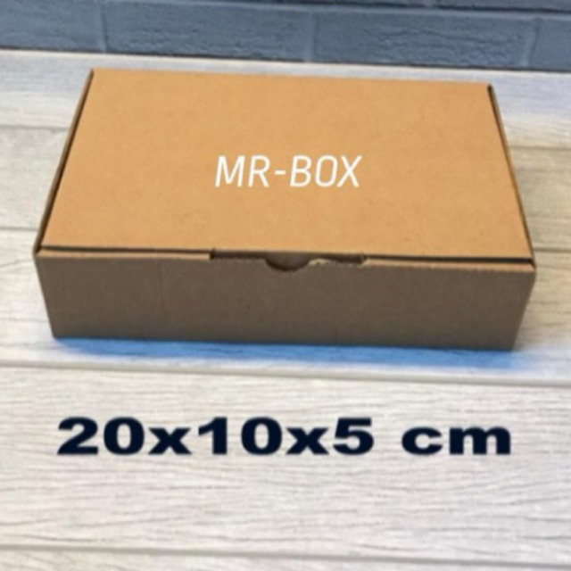 

Kardus karton polos ukuran 20x10x5 cm - box karton DIE CUT model dua pizza untuk packing souvenir dll