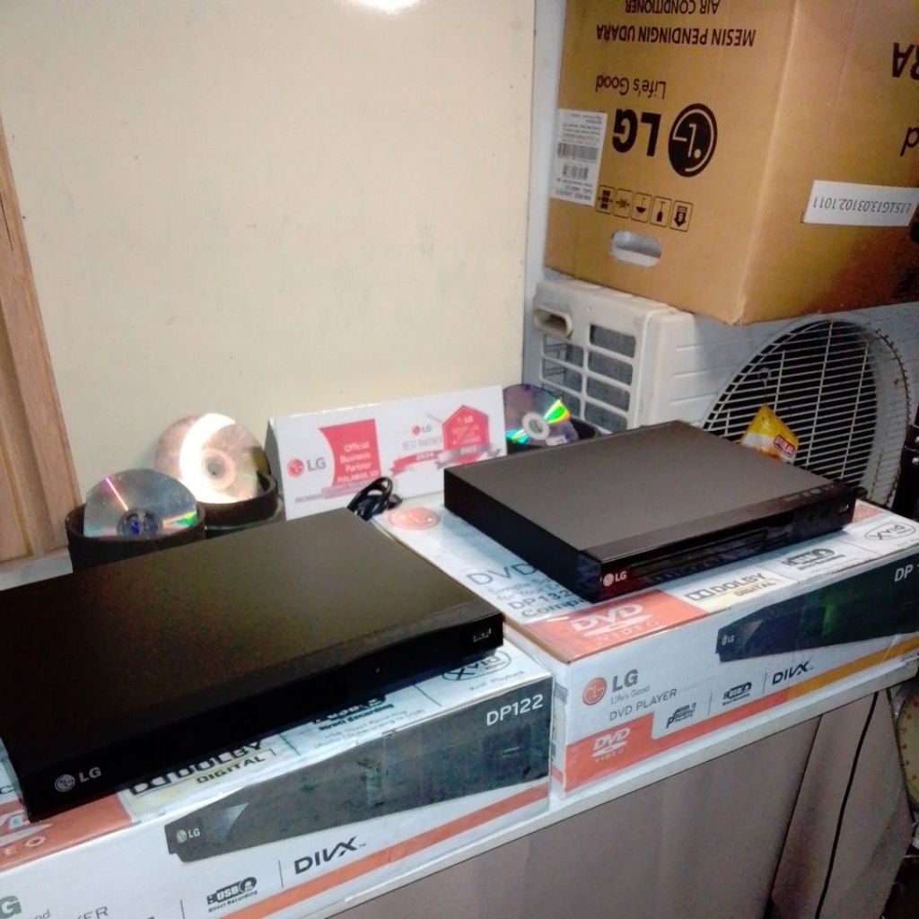 DUO COMPACT DVD PLAYER DENGAN USB LG DP 132 ATAU DP 122 MANA YANG ANDA PILIH?