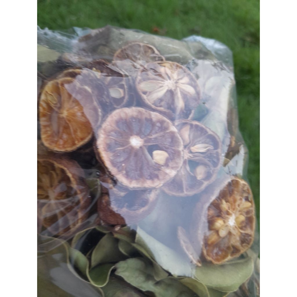 

Wedang Benalu+jeruk gratis air doa bila diperlukan