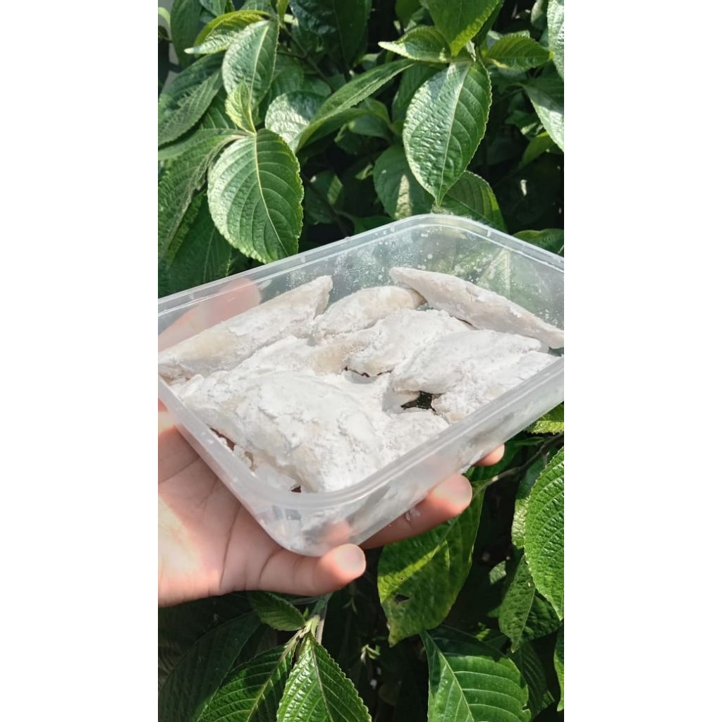 

cireng ayam suwir pedas isi 10 pcs