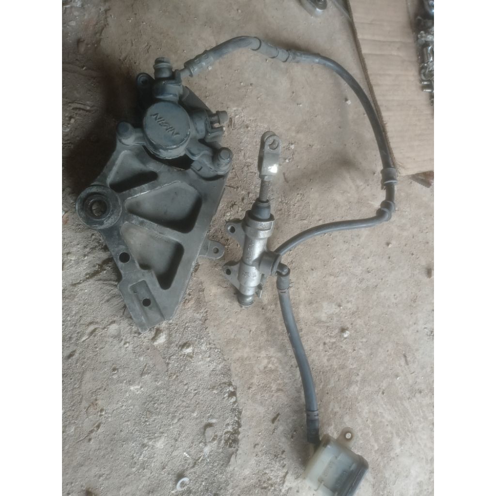 master rem belakang set Vixion old