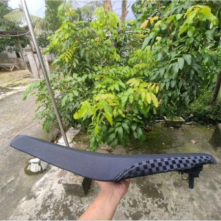 Jok Mio Slim Amplas Catur - Jok Mio Amplas Catur