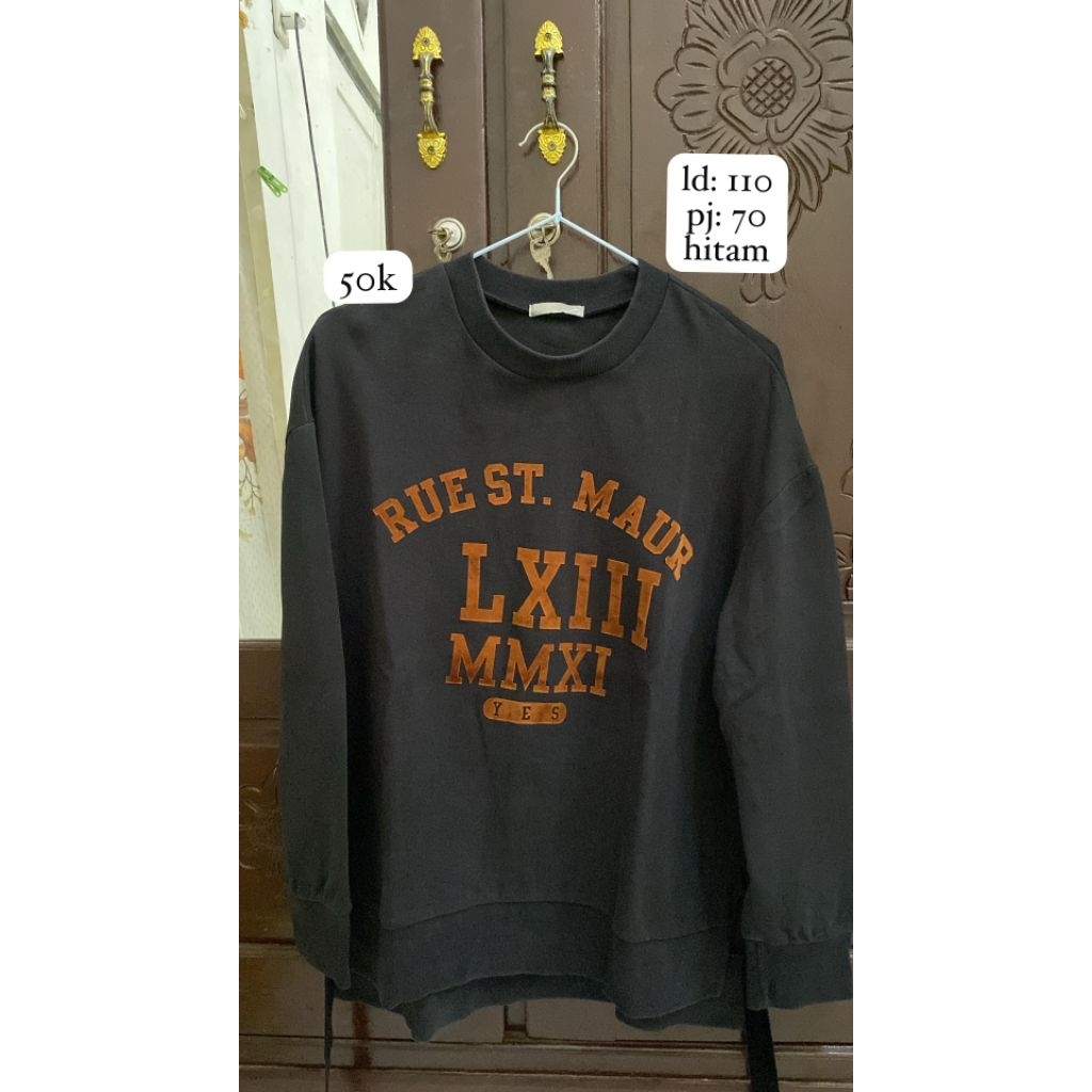 PRELOVED SWEATSHIRT HITAM