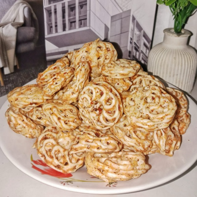 

segaris snack - kerupuk seblak viral rafael kerupuk putih pedas gurih