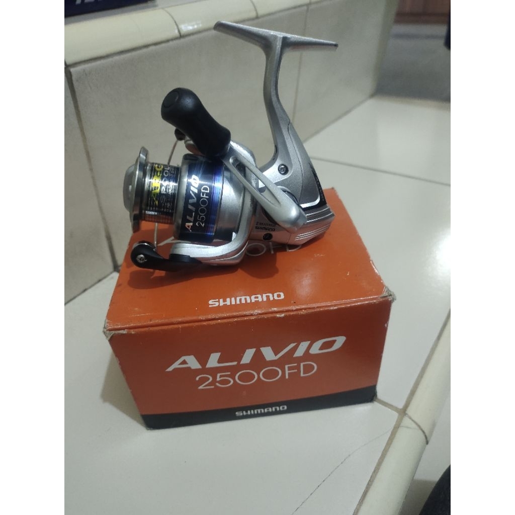 SHIMANO alivio 2500fd