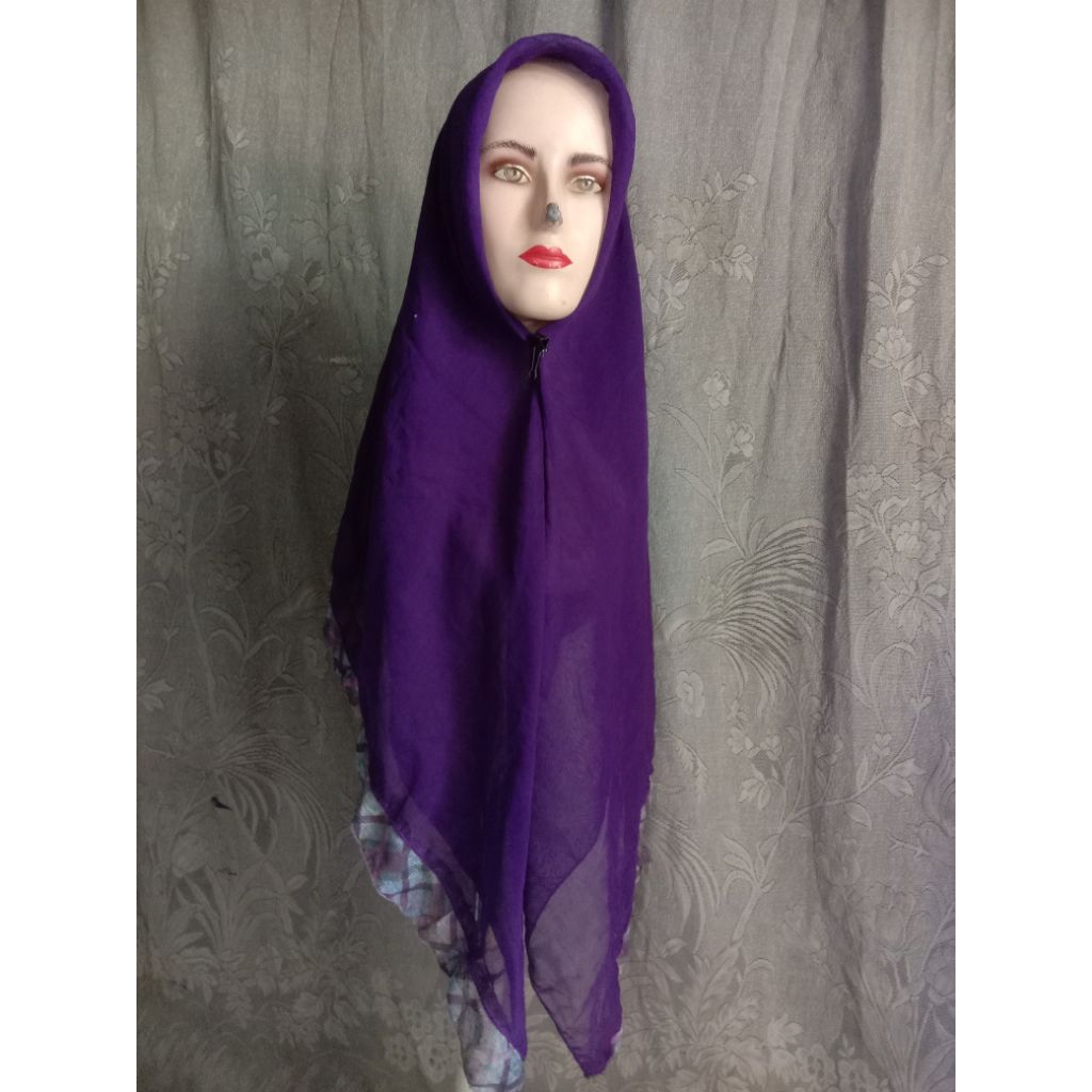 hijab segi empat renda