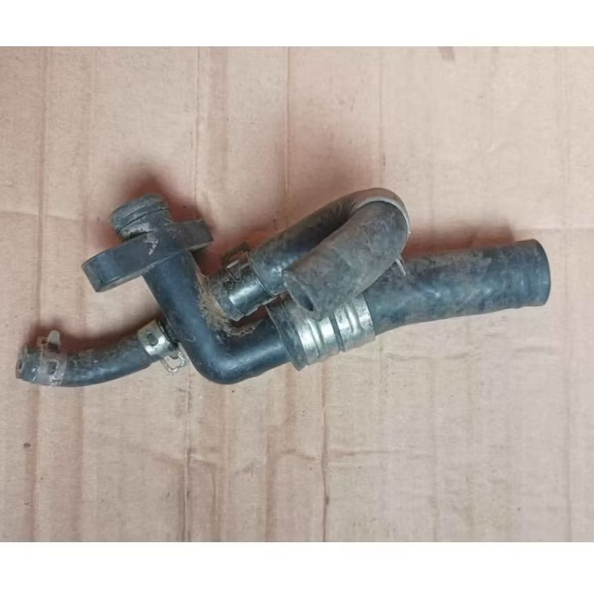 Selang radiator Honda Vario 125 bekas original