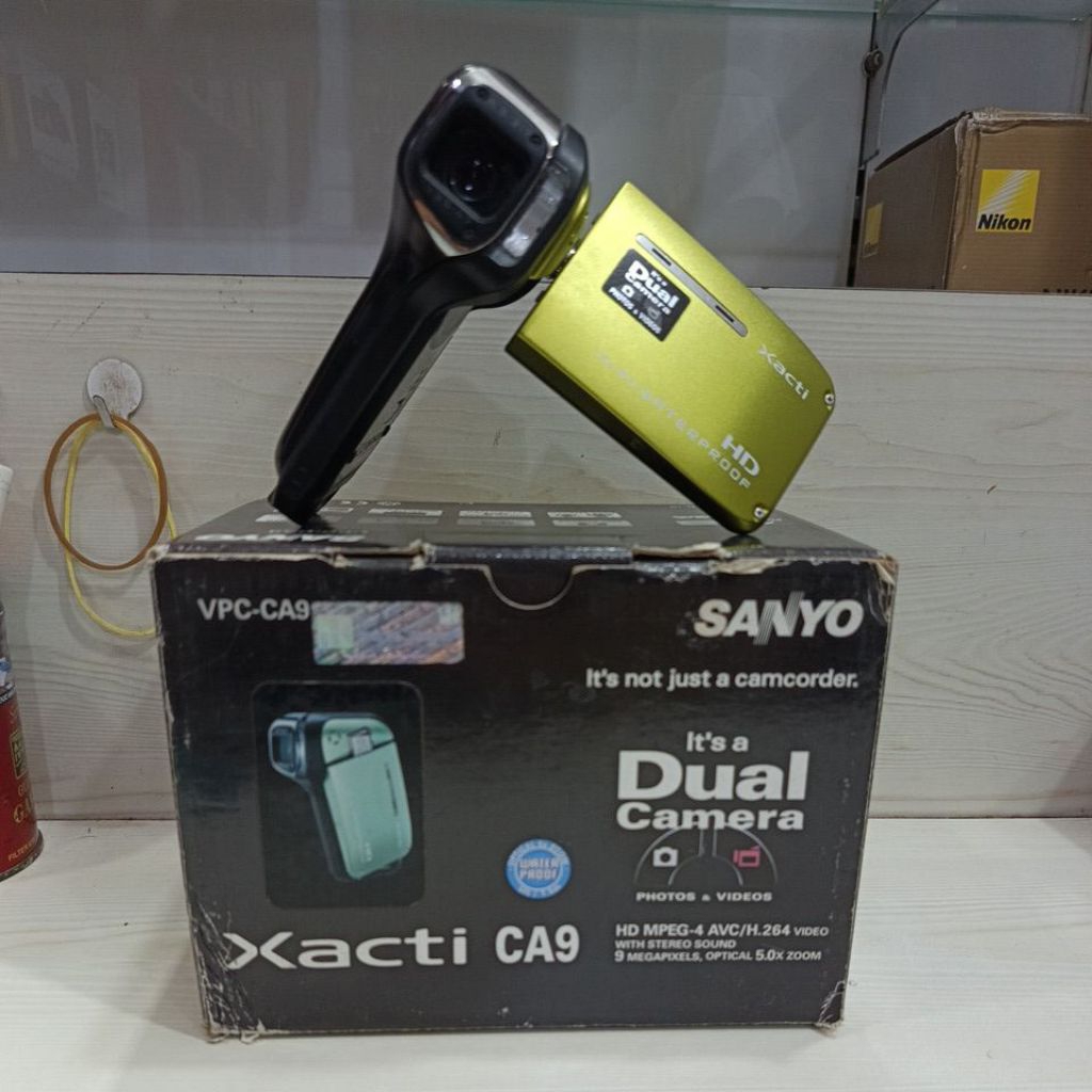 handycam sanyo xacti ca9