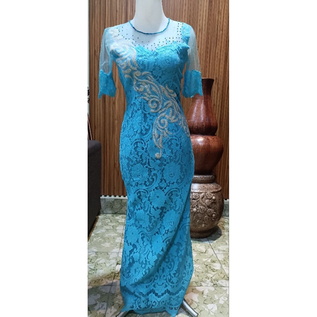 Dress Brokat Biru Muda LD Kecil