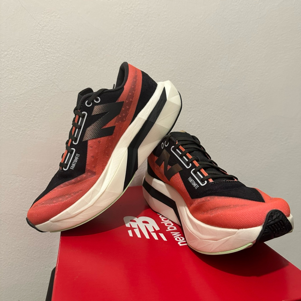 New Balance SC Elite v4 Men's Running - Red/Black