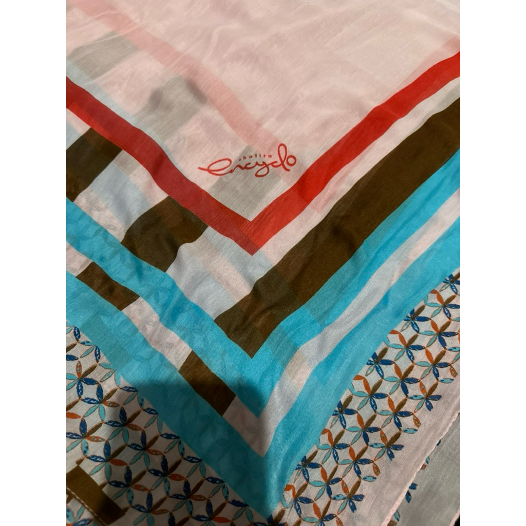 preloved hijab segi empat shafira dan umama