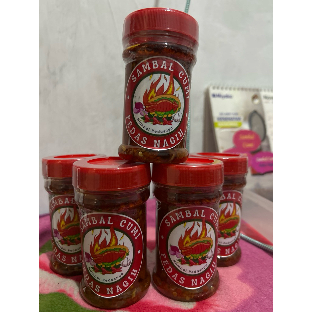 

Paket Hemat 5 botol Sambal Cumi Pedas Nagih