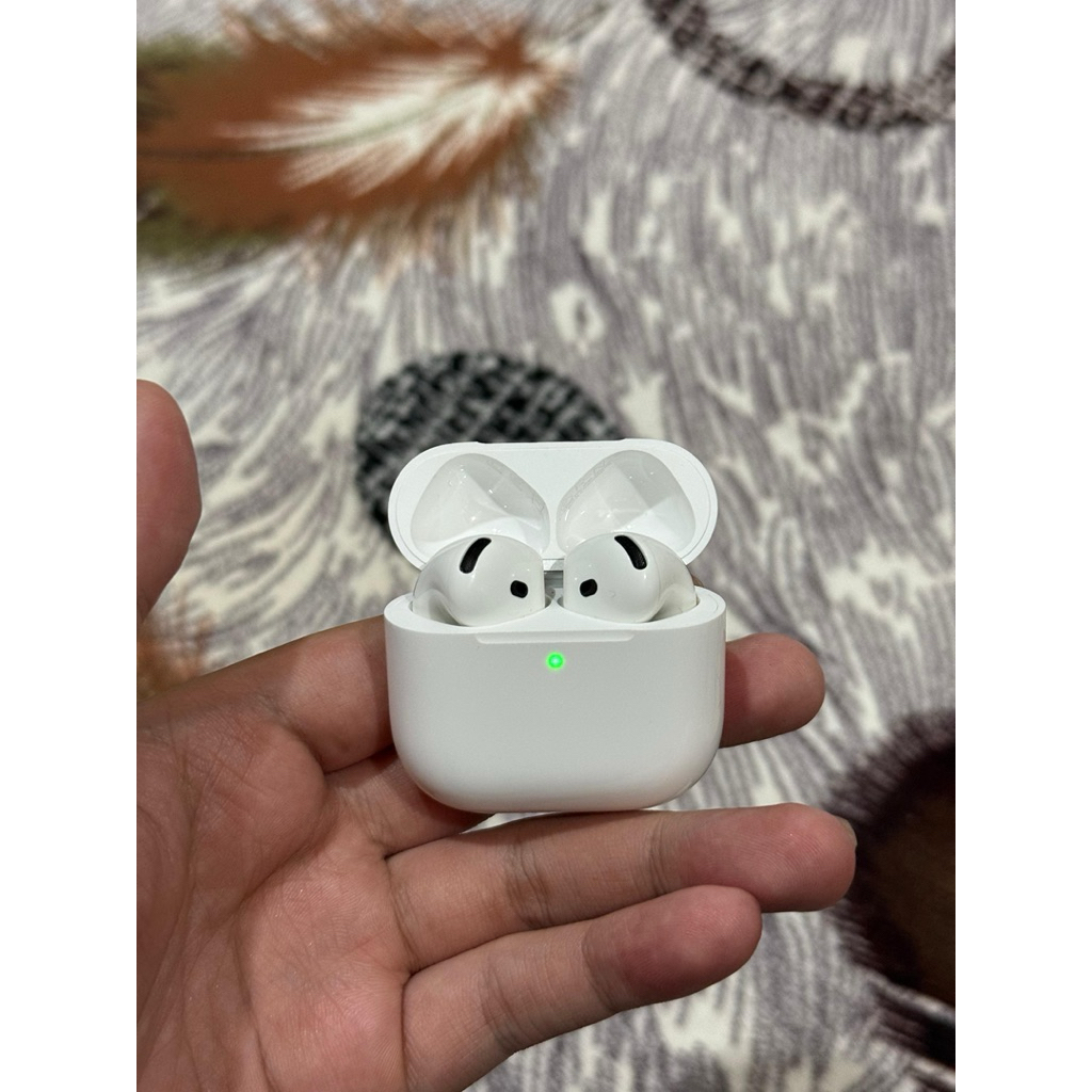 [SECOND LIKE NEW] Apple Airpods 4