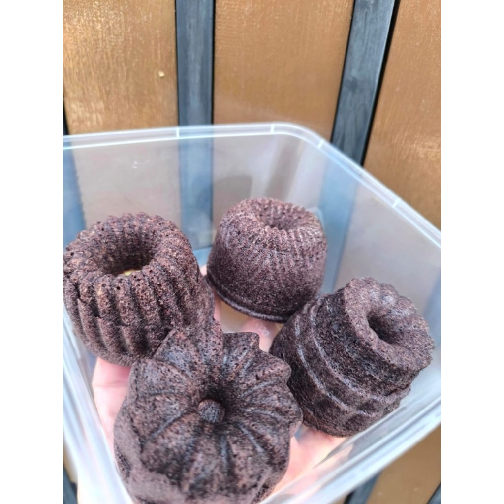 

Bolu ketan hitam keju lumer isi 4