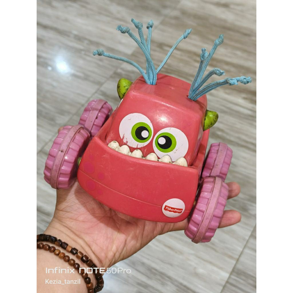 JUALAN MAINAN MOBIL MOBILAN MONSTER TRUCK TRUK ORIGINAL ASLI FISHER PRICE FISHERPRICE FP ALIEN COOKI