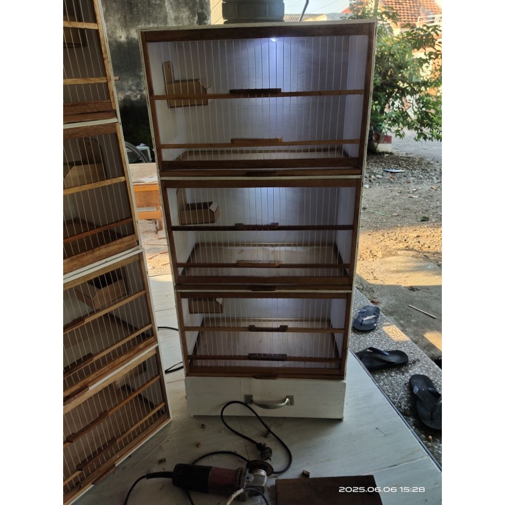 Box Ternak kenari isi 3 pakai laci