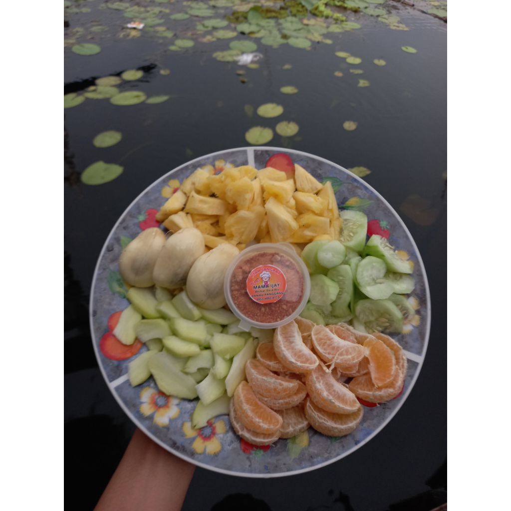 

Uyah Wadi Mama Ijay | Sambal Cocol Buah Khas Danau Panggang