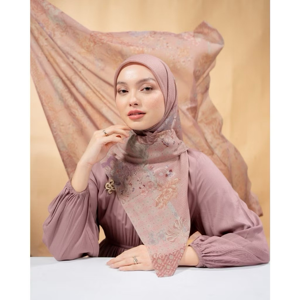 PL Agra Scarf Heaven Lights